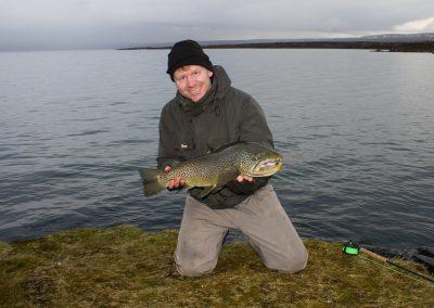 Ørredfiskeri i Island er verdensklasse.