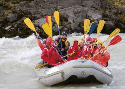 Prøv River rafting i Island.