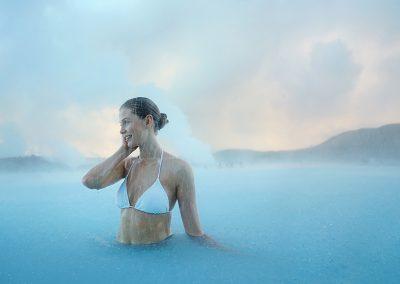 Skønne Blue Lagoon - tæt ved lufthavnen på kør-selv ferie bilferie og grupperejser i Island med ISLANDSREJSER