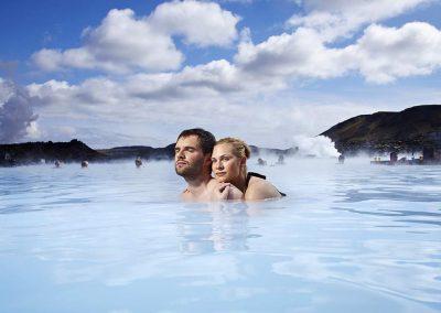 Blue Lagoon geotermiske luksus spa på kør-selv ferie bilferie eller grupperejse med ISLANDSREJSER