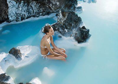 Blue Lagoon geotermiske luksus spa på kør-selv ferie bilferie eller grupperejse med ISLANDSREJSER