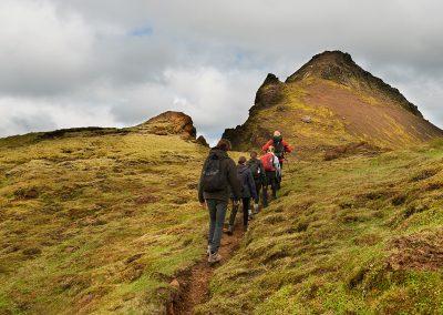 Gode muligheder for fantastiske hikingture med lokal guide i Hengill området på kør-selv ferie bilferie og grupperejser i Island med ISLANDSREJSER