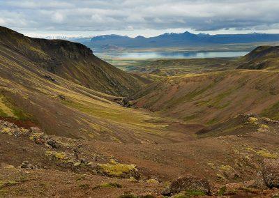 Udsigt mod Thingvallavatn fra Hengill området på kør-selv ferie bilferie og grupperejser i Island med ISLANDSREJSER