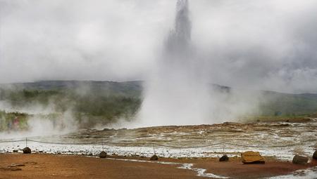 Aktiviteter - dagture i Island. Den Gyldne Cirkel / Golden Circle med Geysir / gejsere, Gullfoss og Thingvellir