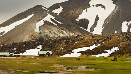 Hiking i storslåede Landmannalaugar i Island