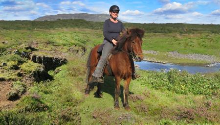 Snak islandske heste og rideture i Island med Mette fra ISLANDSREJSER