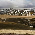 Hvis man kører i 4-hjulstrækker kan man køre ind til det storslåede Landmannalaugar.