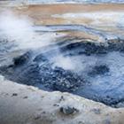 Det syde og bobler i det skønne Myvatn-området - her en hot pot fra Namaskrad geotermiske område.