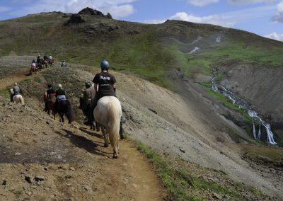 Rideture i Island på islandske heste i og varme kilder