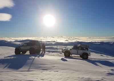 Super Jeep på Eyjafjallajökull i Island på kør-selv ferie og bilferie med ISLANDSREJSER