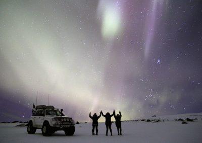 Super Jeep på Eyjafjallajökull i Island på kør-selv ferie og bilferie med ISLANDSREJSER