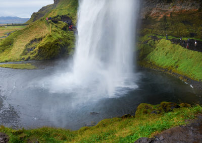 Seljalandsfoss i Island - gå bagom vandfaldet