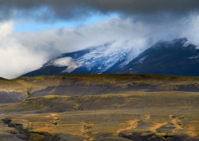 Hekla-vulkanen i farverigt landskab på kør-selv ferie bilferie og grupperejser i Island med ISLANDSREJSER