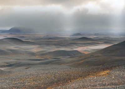 Vulkansk landskab i Nordisland på kør-selv ferie bilferie og grupperejser i Island med ISLANDSREJSER