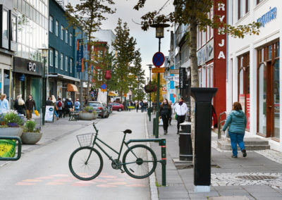 Laugarvegur i Reykjavik på kør-selv ferie bilferie og grupperejser i Island med ISLANDSREJSER