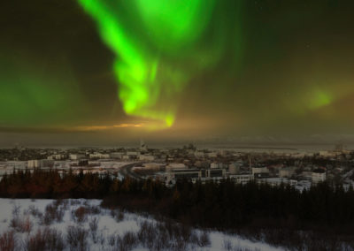 Nordlys over Reykjavik på kør-selv ferie og bilferie i Island med ISLANDSREJSER