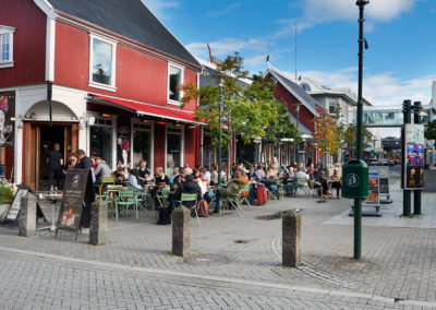 Stemning i Reykjavik på kør-selv ferie bilferie og grupperejser i Island med ISLANDSREJSER