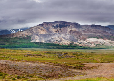 Klassisk landskab på Snæfellsnes-halvøen på kør-selv ferie og bilferie i Island med ISLANDSREJSER