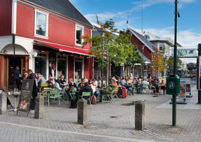 Stemning i Reykjavik på kør-selv ferie og bilferie i Island med ISLANDSREJSER