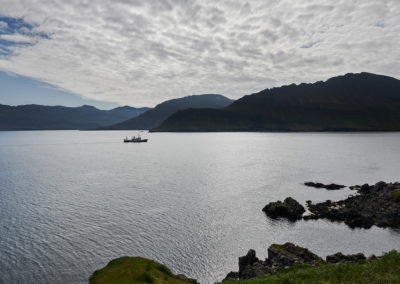 Neskaupstadur og stemning ved fjorden på kør-selv ferie, bilferie og rejser til Island med ISLANDSREJSER