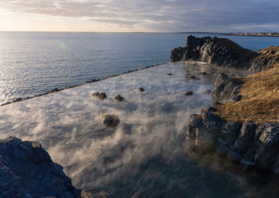 Sky Lagoon geotermisk spa i Reykjavik - rejser til Island med ISLANDSREJSER