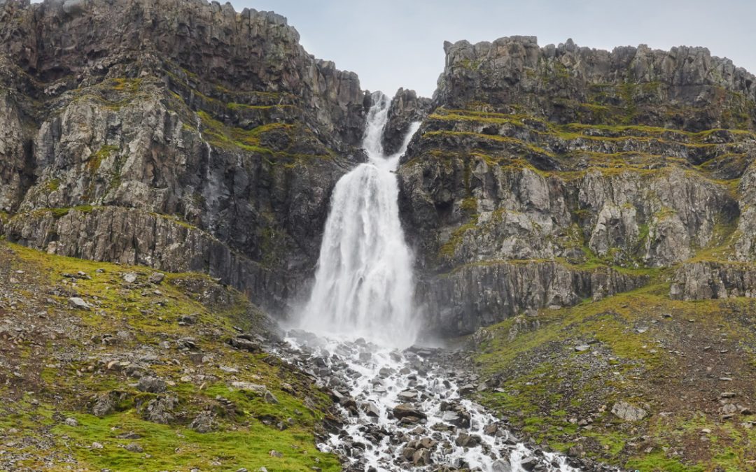 Djupavikurfoss vandfaldet