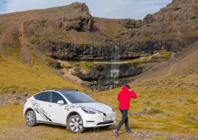 Tesla camper i Island - bilferie og kør-selv ferie i Island