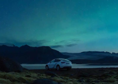 Tesla camper i Island - bilferie og kør-selv ferie i Island