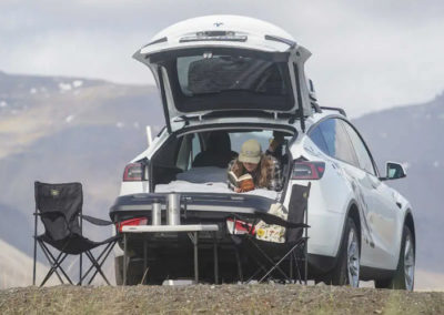 Tesla camper i Island - bilferie og kør-selv ferie i Island