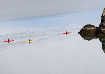 Kajaktur ved Stykkisholmur - havkajak ved Snæfellsnes-halvøen - aktiviteter i Island med ISLANDSREJSER