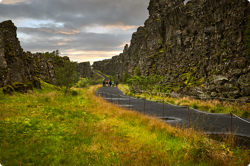 Thingvellir Nationalpark og rejser til Island - kør-selv ferie og bilferie med ISLANDSREJSER